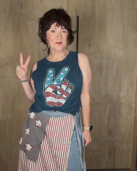 Peace Finger Muscle T-shirt